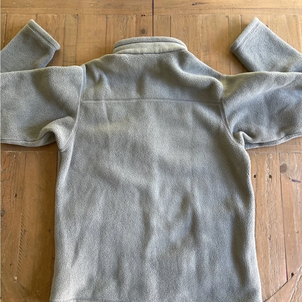 Patagonia gray fleece zip front jacket - Picture 5 of 7